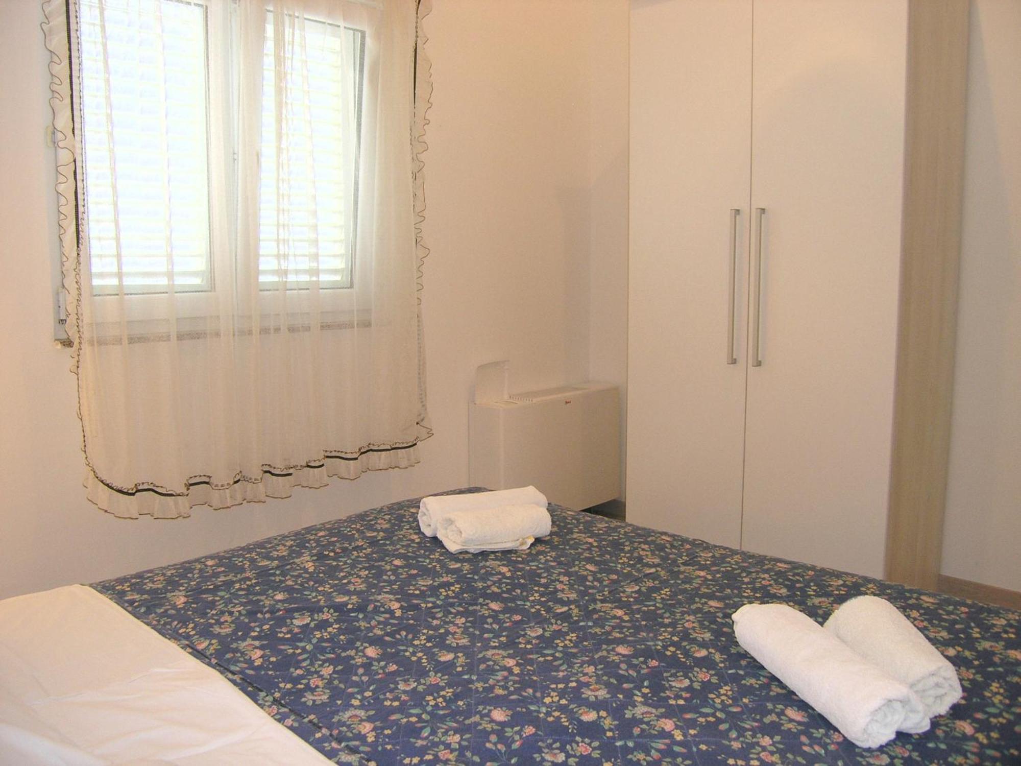 Apartments Sokolovic Krk Town Extérieur photo