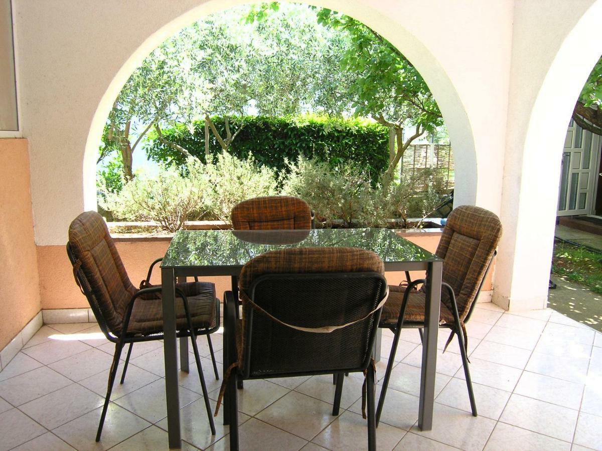 Apartments Sokolovic Krk Town Extérieur photo