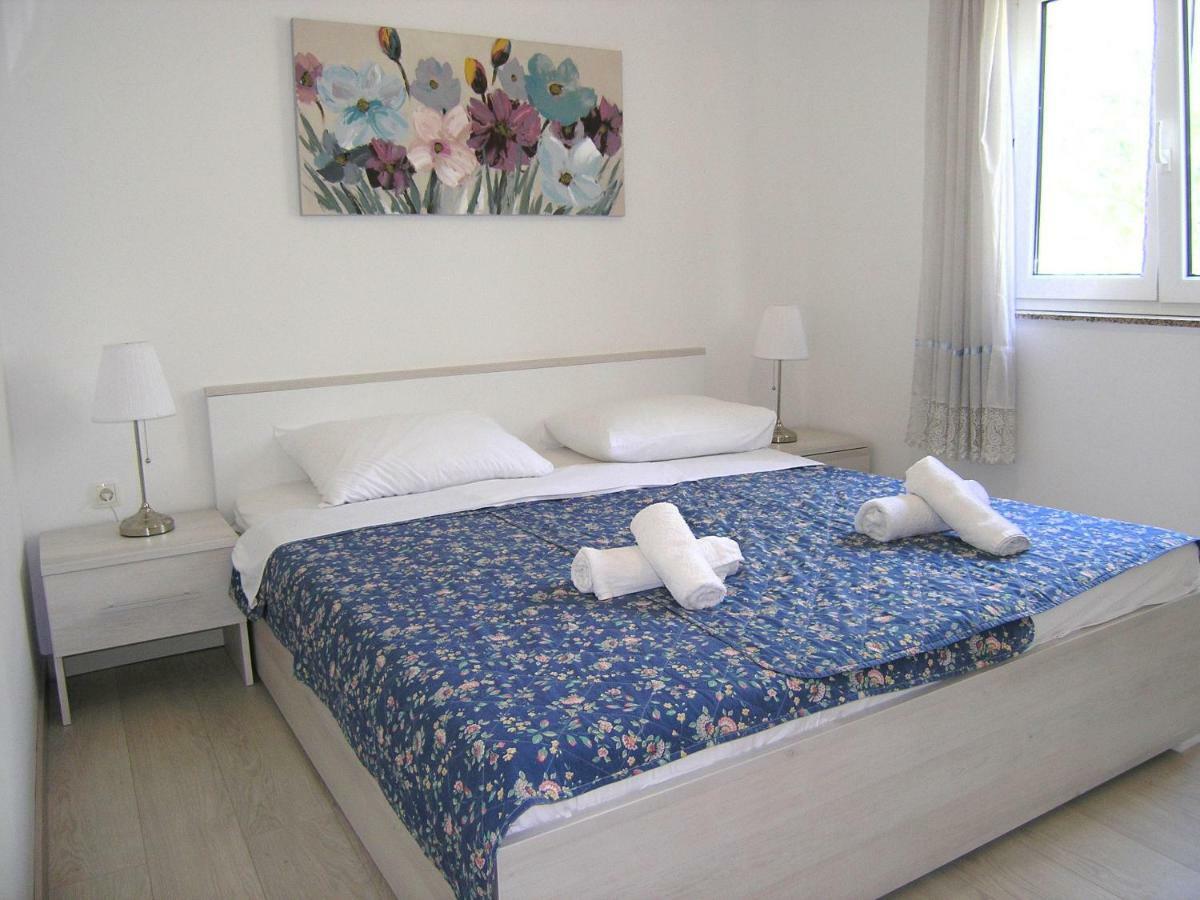 Apartments Sokolovic Krk Town Extérieur photo